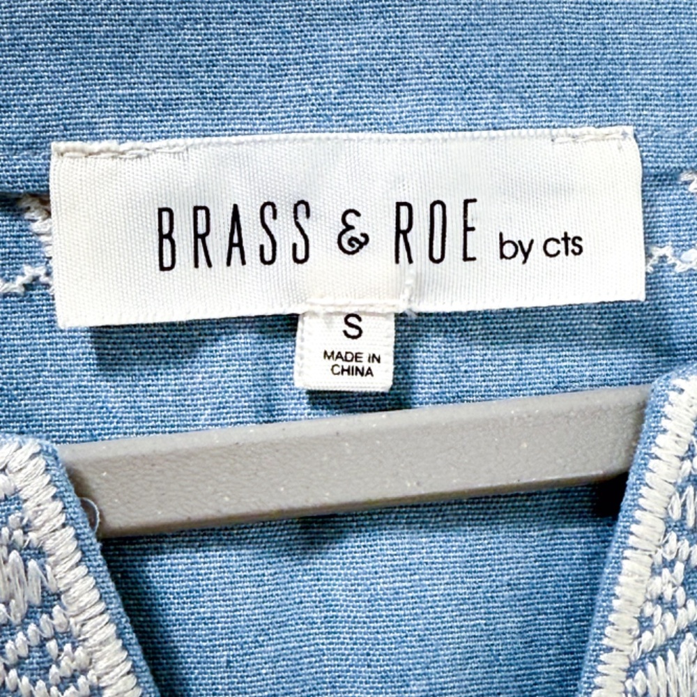 EUC Brass & Roe Chambray Embroidered Aztec Mini Dress β Size S β Retail $60 π΅β¨ - Picture 7 of 11